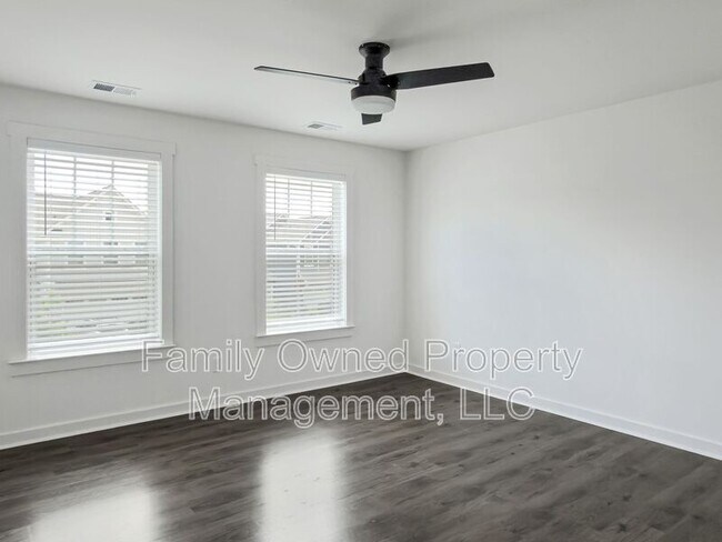 Building Photo - 187 Surfbird Rd