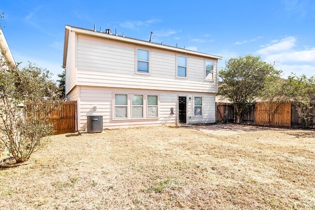 Building Photo - 29415 Legends Hill Dr