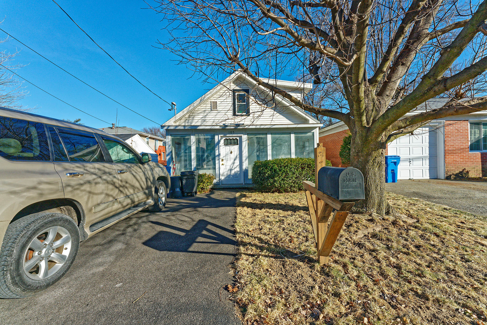 Building Photo - 105 Hazelhurst Ave