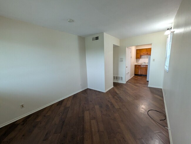 Building Photo - 4764 Ashland Ave