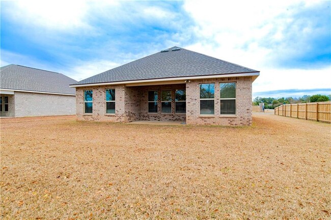 Building Photo - 23516 Lampkin Dr