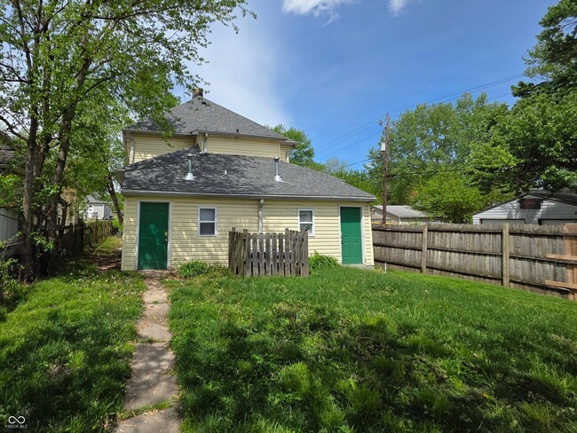 Building Photo - 1803 Westview Dr
