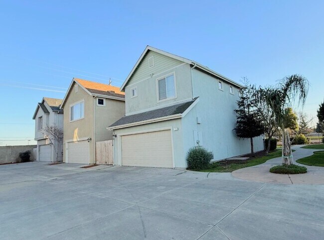 Building Photo - 110 Montage Dr