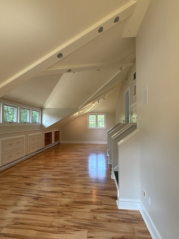 Building Photo - 9 Sunny Knoll Terrace