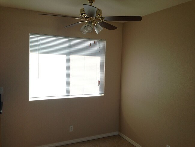 Building Photo - 12835 10th St