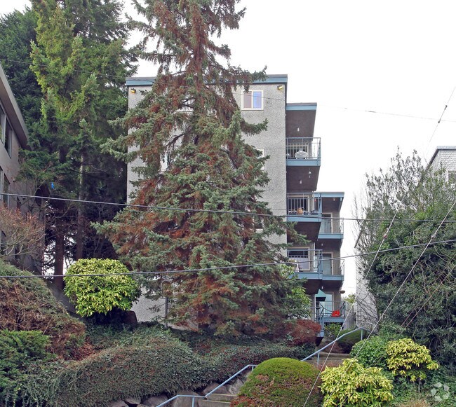 Building Photo - Sherri Lee Apartments