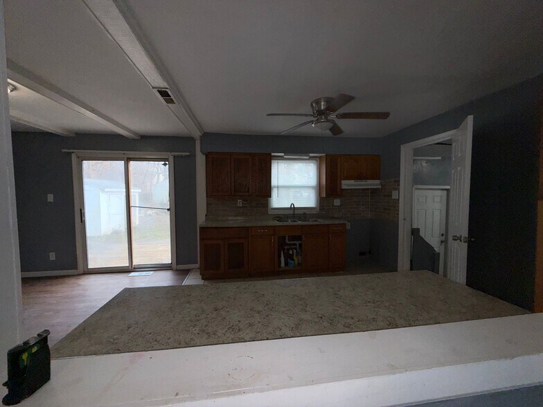 Building Photo - 804 Otto St