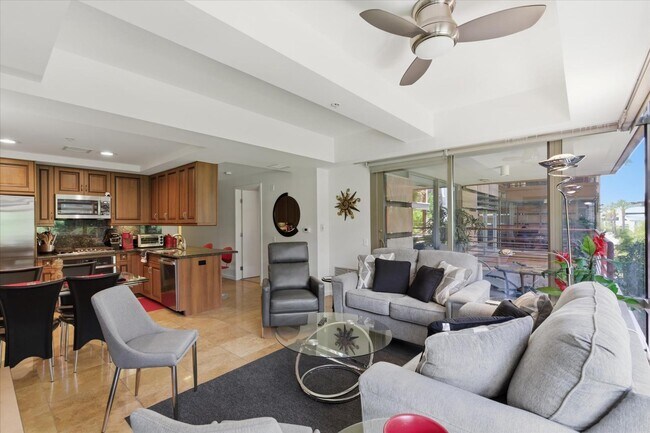 Building Photo - 7137 E Rancho Vista Dr
