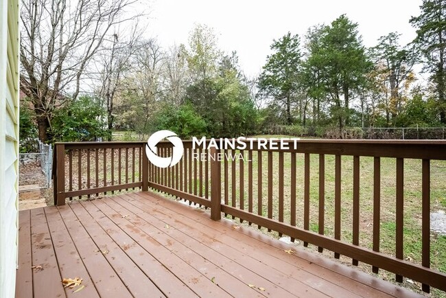 Building Photo - 785 Summer Hill Ln