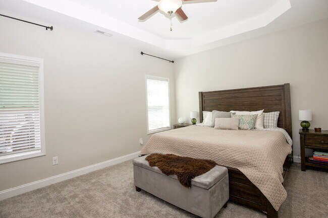 Building Photo - "Spacious 4-Bedroom Home with 2.5 Baths in...