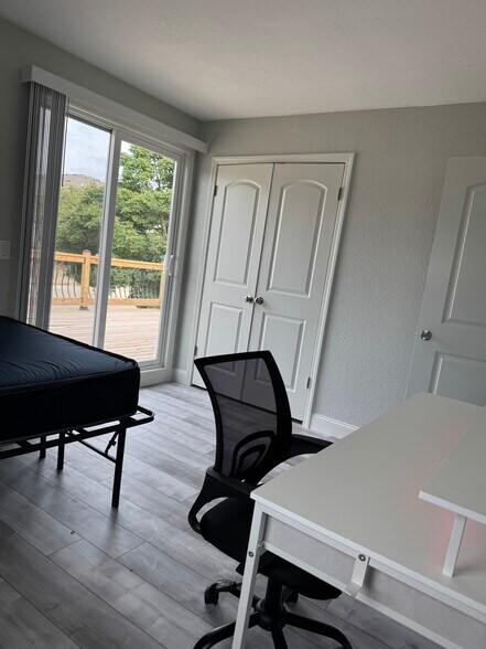 Bedroom 2 - 214 Lindell Dr