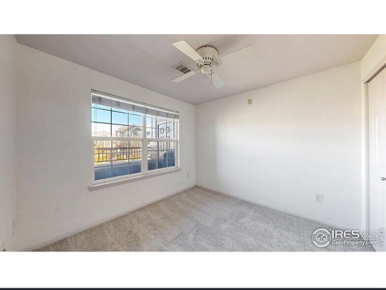 Building Photo - 1465 Blue Sky Cir