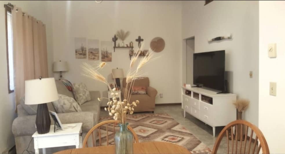 living room - 1334 Spring Village Dr