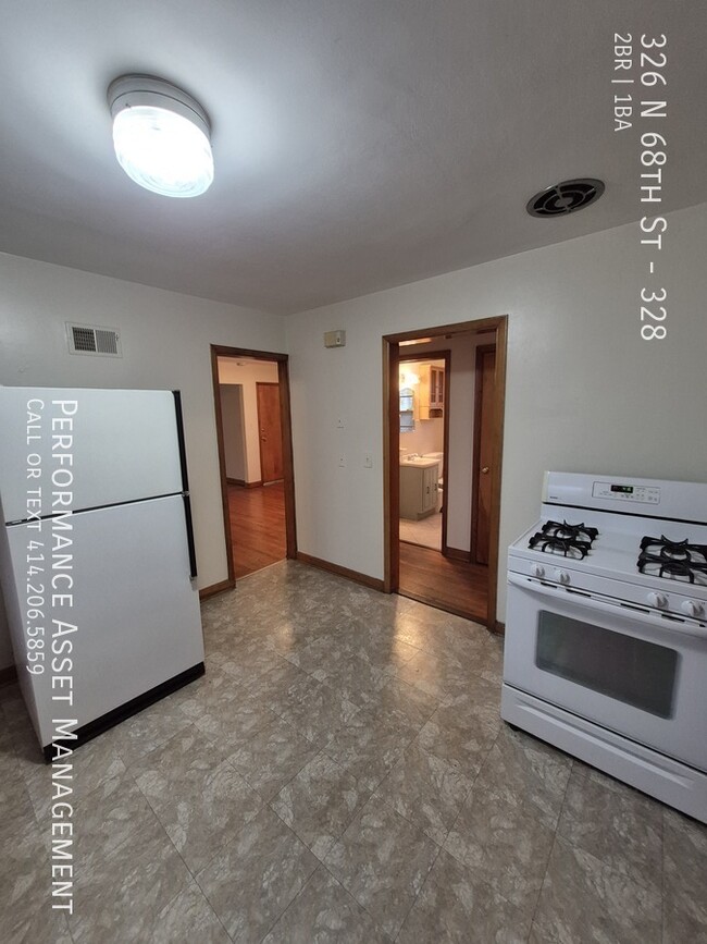 Building Photo - Charming 2BED/1BATH Wauwatosa Upper