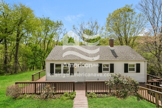 Building Photo - 523 Josephine St