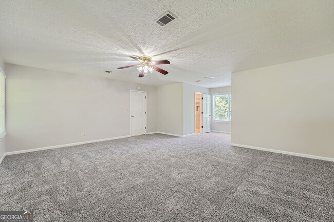 Building Photo - 493 Old Canton Rd