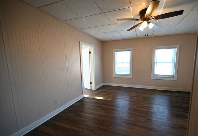 Building Photo - 1200 1/2 Superior Ave