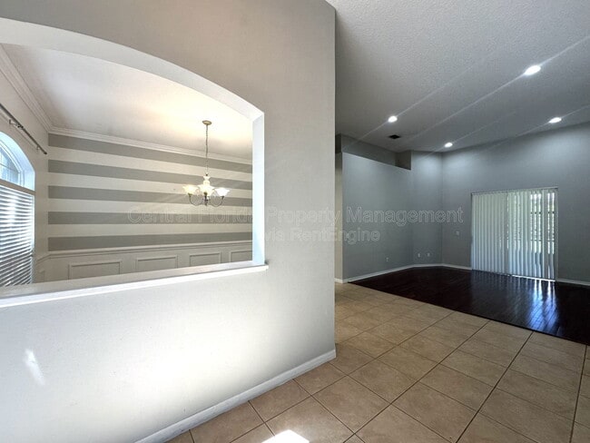 Building Photo - 10108 Marsh Pine Cir