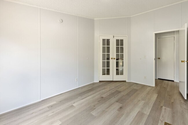 Building Photo - 16474 N Emerson Cir