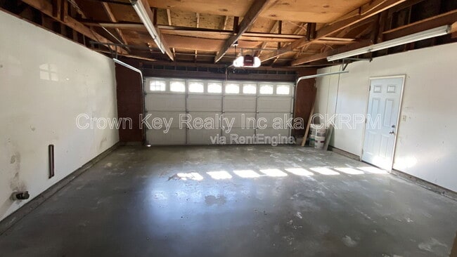 Building Photo - 1550 Griffith Pl