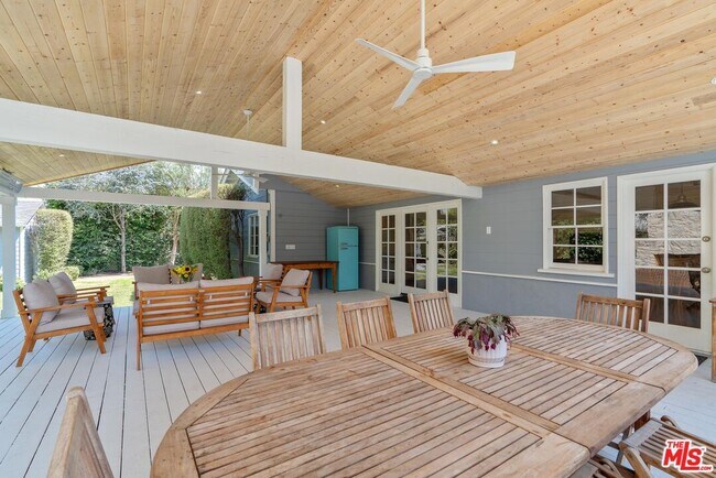 Building Photo - 5705 Sunnyslope Ave