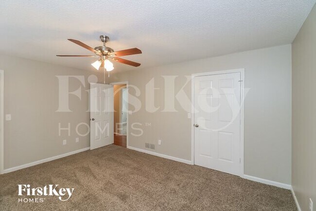 Building Photo - 4814 Westbourne Dr