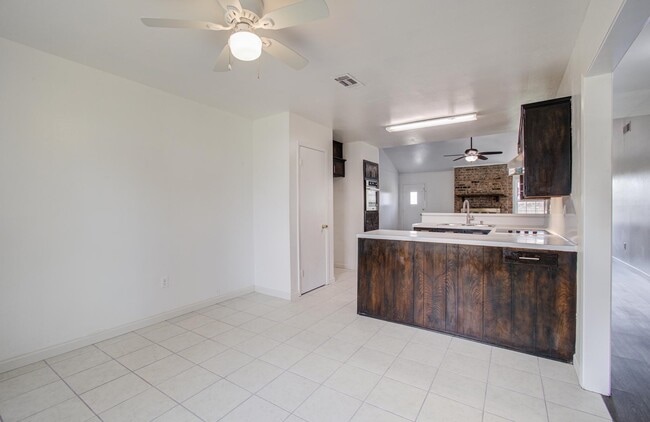 Building Photo - 7322 Willowtex Dr