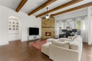 Building Photo - 321 Westwood Dr
