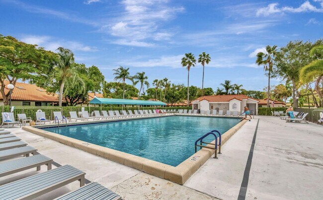 Building Photo - 6165 Sunny Pointe Cir