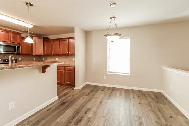 Building Photo - 7211 Waldon Park Lane