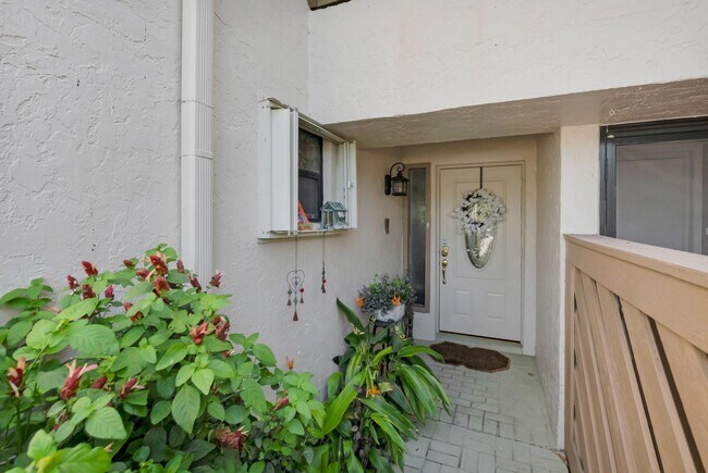 Building Photo - 22922 Ironwedge Dr