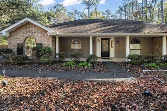 Building Photo - 104 Big Pine Dr