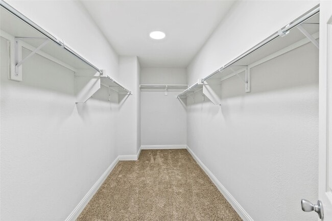 Building Photo - 4424 Overbrook Dr