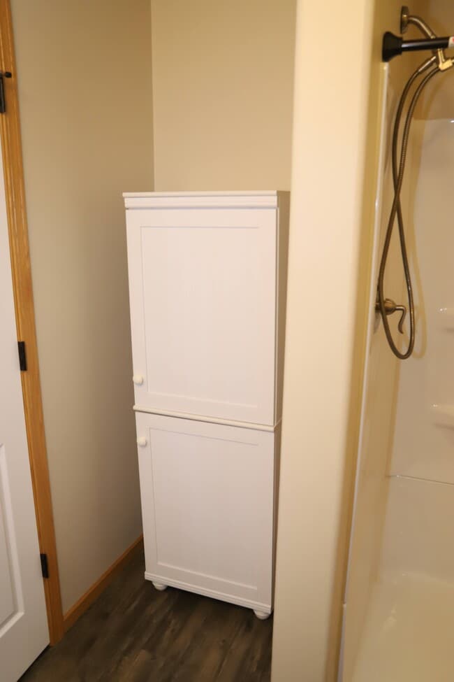 Building Photo - 1160 Winchester Ln