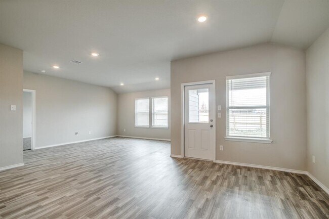 Building Photo - 217 Pecos Dr