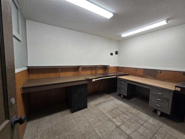 Building Photo - 516 Lehigh Pl