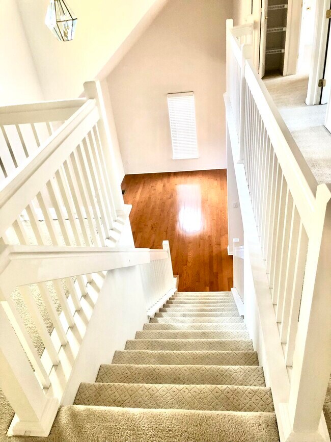 Building Photo - 6145 Gabrielle Ave