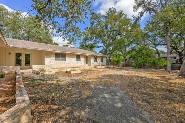 Building Photo - 302 Westlake Dr