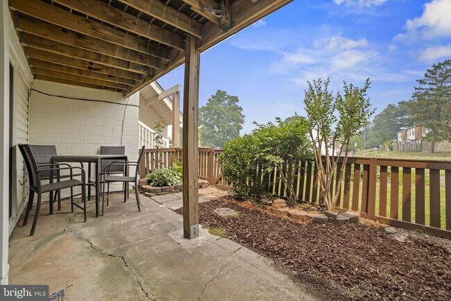 Building Photo - 1058 Norwood Ct