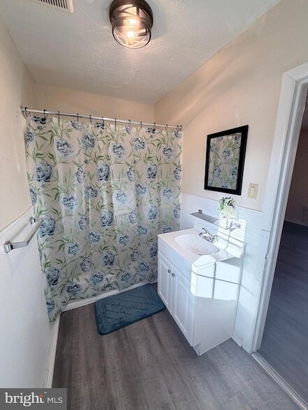 Building Photo - 268 Wilkes St