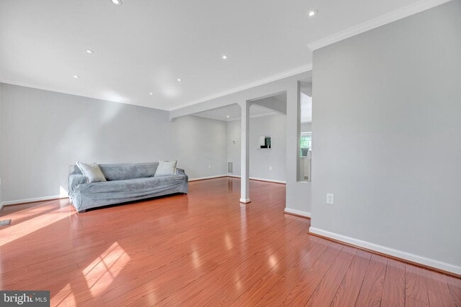 Building Photo - 7826 Mt Woodley Pl