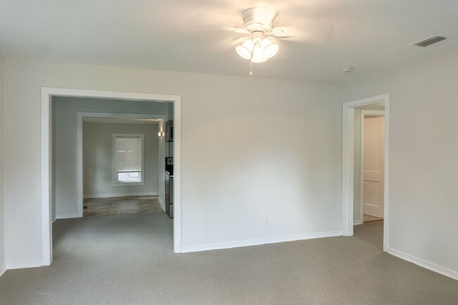 Building Photo - Hayden Road - 414 G