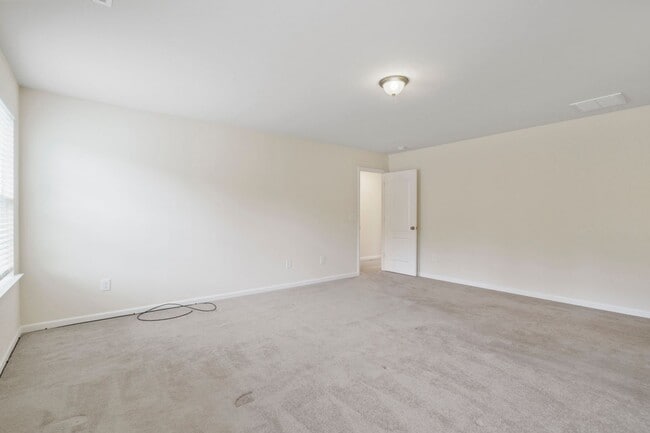 Building Photo - Beautiful spacious Home in Berewick community in Steel Creek