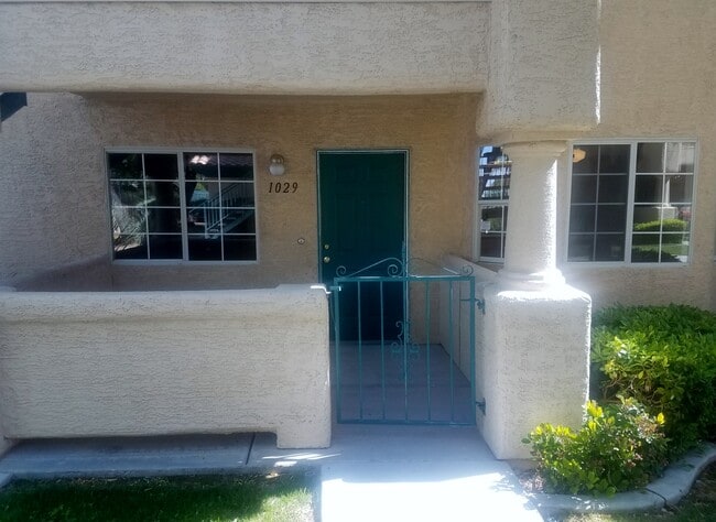 Building Photo - 8410 Eldora Ave