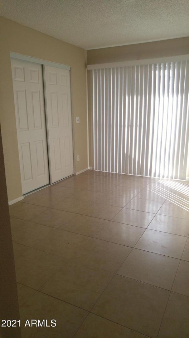 Building Photo - 2808 E Le Marche Ave