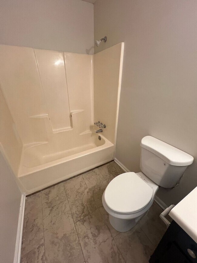 Building Photo - 264-266 Haymarket Lane