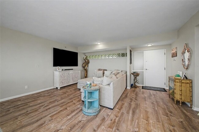 Building Photo - 5408 Eagles Point Cir
