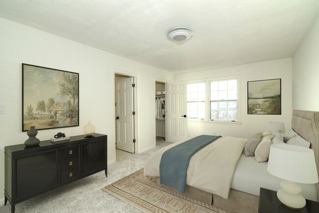 Building Photo - 2309 Sudbury Ln