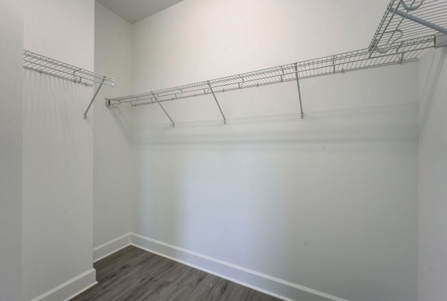 Building Photo - 9075 Kingsmoor Wy