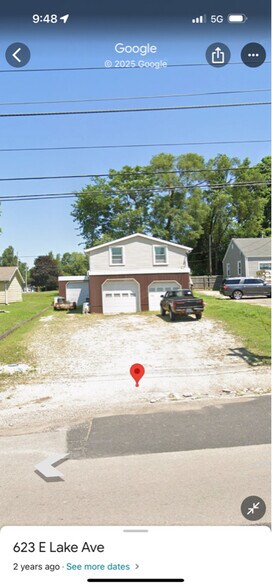 Building Photo - 623 E Lake Ave